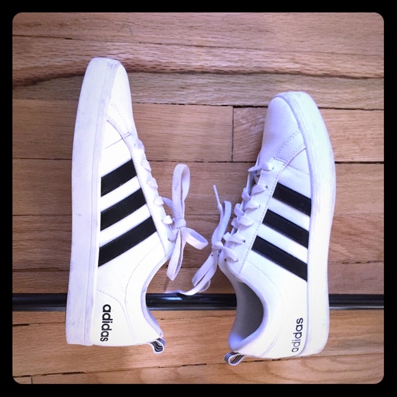 adidas women's sneakers white with black stripes